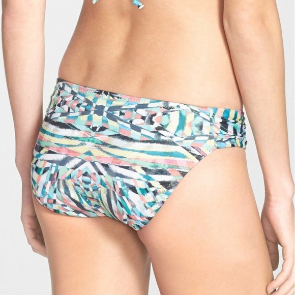 NWT Becca Kaleidoscope Shirred Bikini BoTTOM XL - Picture 3 of 4